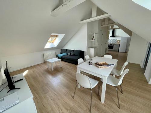 Lamballe Apartment | façon loft vaste T2 residence du haras