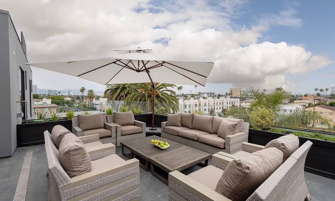 Faircrest Heights Apartment | Fab Fairfax 2BR w/Roof Deck, nr Grorceries & Shops, by Blueground