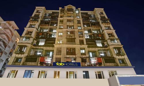 Jogeshwari West Hotel | FabExpress Amber Corp Inn - Nr NESCO Exhibition Center