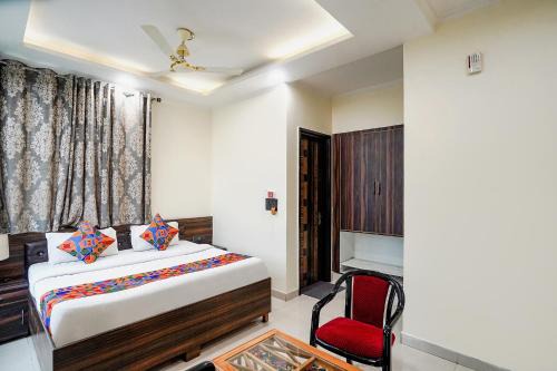 Sector 70 Hotel | FabHotel 17 Suites - Kailash hospital