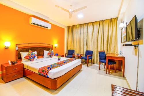 New Friends Colony Hotel | FabHotel F9 NFC