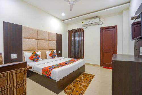 Jalandhar Hotel | FabHotel Grand Inn