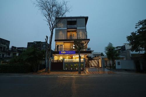Sector 70 Hotel | FabHotel Inn of Joy