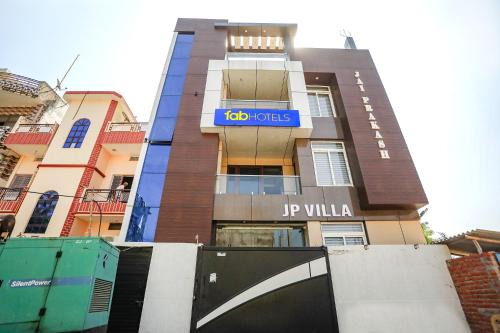 Varanasi Hotel | FabHotel JP Villa