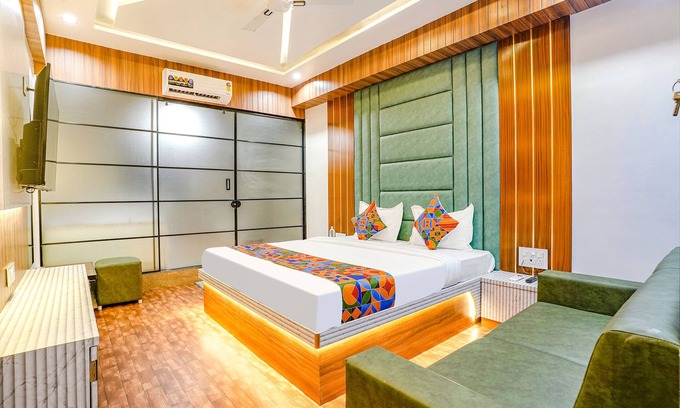 Vadodara Hotel | Fabhotel Max