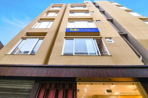 Sector 1 Hotel | FabHotel Samotel - Nr Kolkata Airport