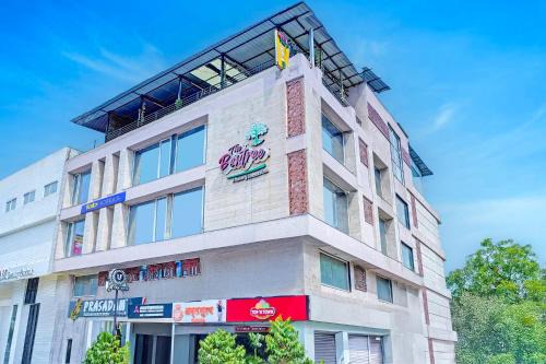Maharana Pratap Nagar Hotel | FabHotel The Bentree - MP Nagar