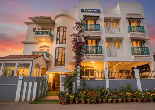 Saunta Vaddo Hotel | FabHotel V9