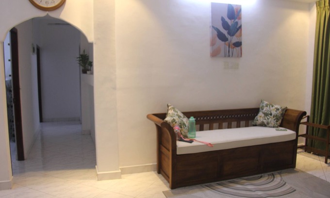 Milagiriya Apartment | Fabulous 4-bedroom apartment with AC in charming Colombo