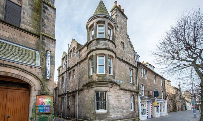 St. Andrews Cottage | Fabulous 4 bedroomed townhouse in the heart of St Andrews