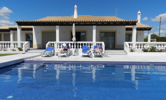 Sesmarias Villa | Fabulous 5 Star Luxury Villa with 3 or 4 Bedrooms, Prvte Heated Pool, A/C & WIFI