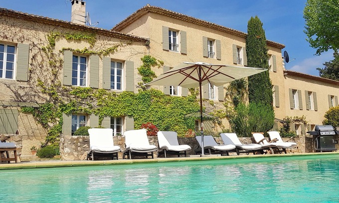Lambesc House | Fabulous 7 bedroom 18 century Mas - Heated Pool. Pet friendly, 25 mins Aix en P