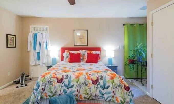 Fourth Ward Apartment | Fabulous Fourth Ward Flat, 1BR Historic Charlotte