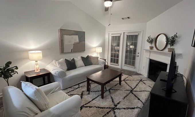 Alpharetta Apartment | Fabulous Fully-Furnished Apartment in Alpharetta