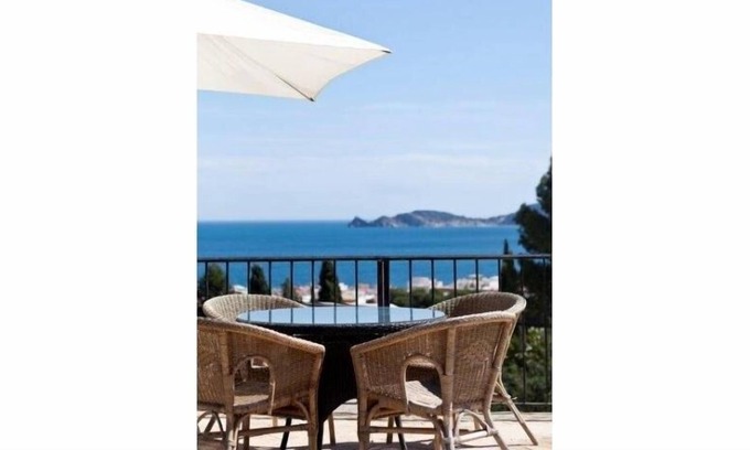 Aduanas Villa | Fabulous holiday villa with sea views WIFI and a/c in Javea Port