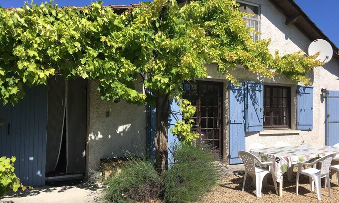 Grand-Brassac Other | Fabulous location- Farmhouse with heated pool & sauna near Brantome & Aubetere