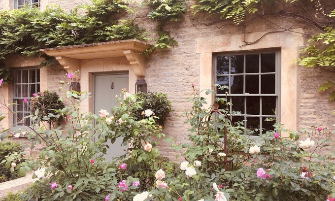 Kingham House | Fabulous Spacious House in the heart of Kingham, Cotswolds