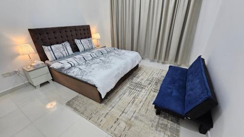 Mirdif House | Fabulous Villa Rooms near Airport