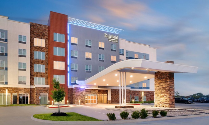 League City Hotel | Fairfield by Marriott Inn & Suites Houston League City