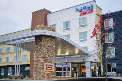 North Industry Hotel | Fairfield Inn and Suites Canton South