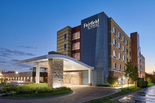 Des Plaines Hotel | Fairfield Inn & Suites by Marriott Chicago O'Hare