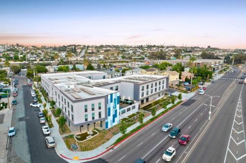 Pacific Beach Hotel | Fairfield Inn & Suites by Marriott San Diego Pacific Beach