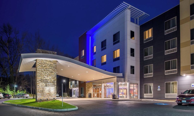 Eugene Hotel | Fairfield Inn & Suites by Marriott Eugene East/Springfield