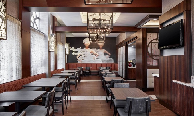 Chinatown Hotel | Fairfield Inn & Suites by Marriott Washington, DC/Downtown