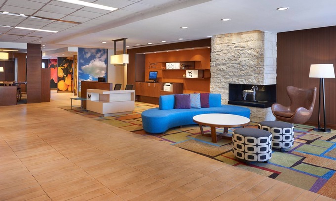 Barrie Hotel | Fairfield Inn & Suites by Marriott Barrie