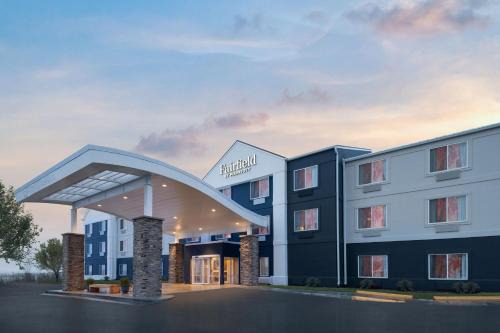 Waldron Hotel | Fairfield Inn & Suites Kansas City Airport