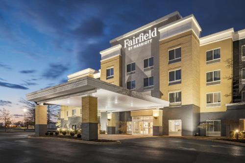 Jeffersontown Hotel | Fairfield Inn & Suites Louisville East