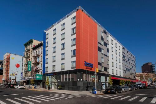 Chinatown Hotel | Fairfield Inn & Suites New York Manhattan/Downtown East