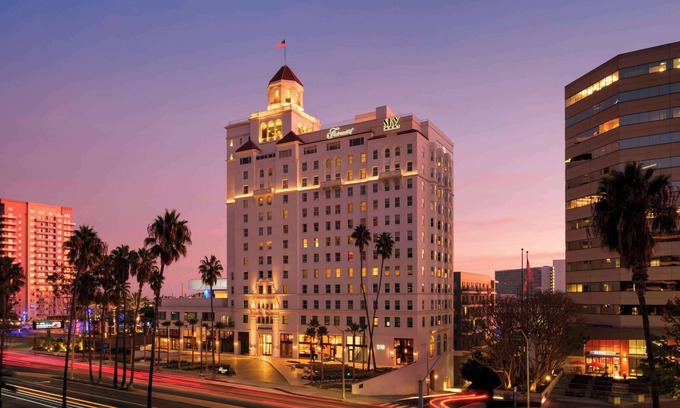 Waterfront Hotel | Fairmont Breakers Long Beach
