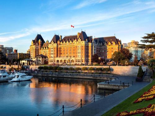 Inner Harbour Hotel | Fairmont Empress Hotel