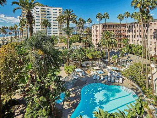 Wilshire Montana Hotel | Fairmont Miramar Hotel & Bungalows