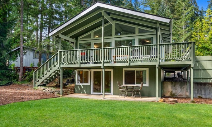 Shelton House | Fairway House w/Lakes Access