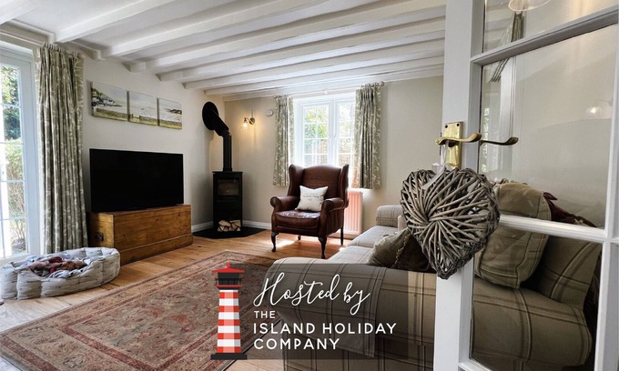 Nettlestone Cottage | Fairy Hill Cottage