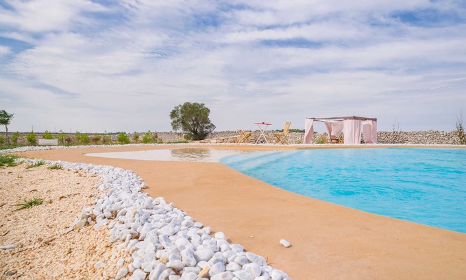 Lizzanello Villa | Falcon Home Resort: Superior Double Room "Fire"