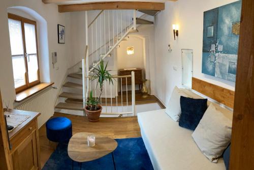 Sulzbach-Rosenberg Apartment | Falkner Turm