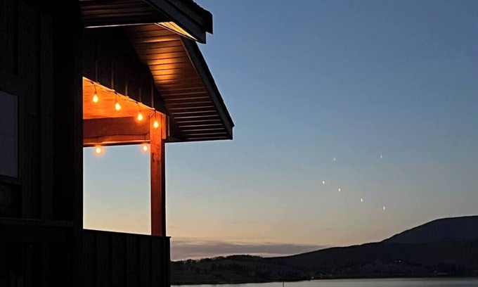 Georgetown Cabin | Fall Weeks Available! Stunning lake views