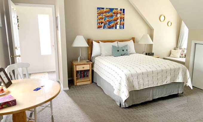 Bozeman House | Falls Suite