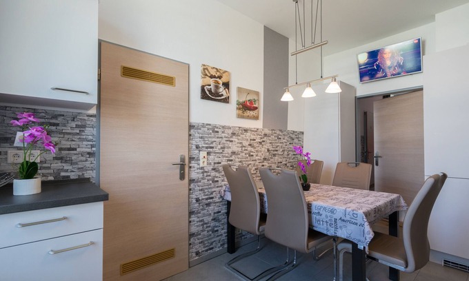 Twischkamp Apartment | Familienfreundliche 4 Zi.ferienwoh/monteurswohnung