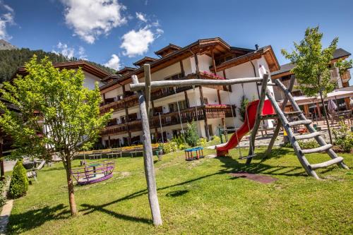 Santa Valburga Hotel | Familienhotel Viktoria