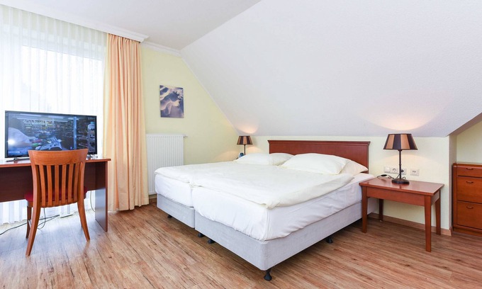 Esens House | Familienzimmer im Obergeschoss - Familienzimmer im Obergeschoss im Hotel Benser Watt