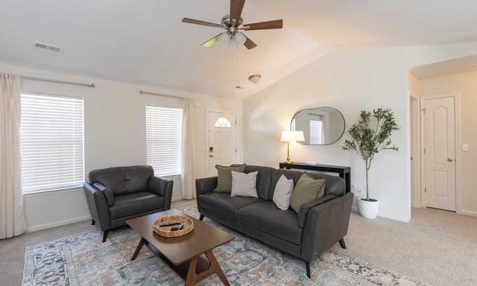 Piedmont House | Families + Pets Welcome! Fenced Yard! 30+ day stay