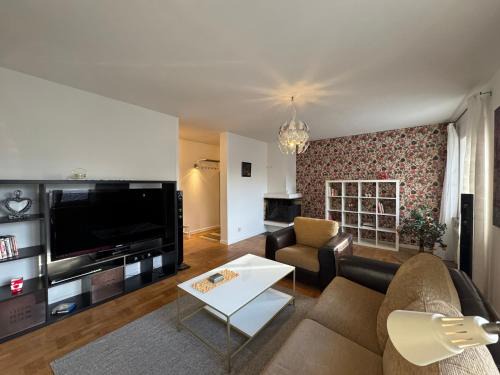 Ljungaverk Apartment | Familjevänlig 3-Sovrums Lägenhet i Ljungaverk