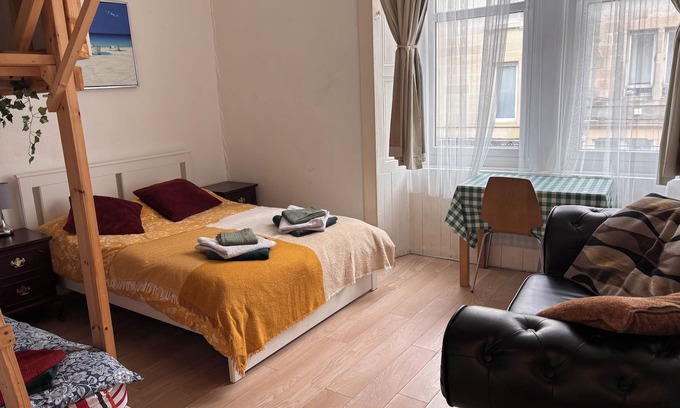 Merchiston Apartment | Family Apartment in Fountain Park