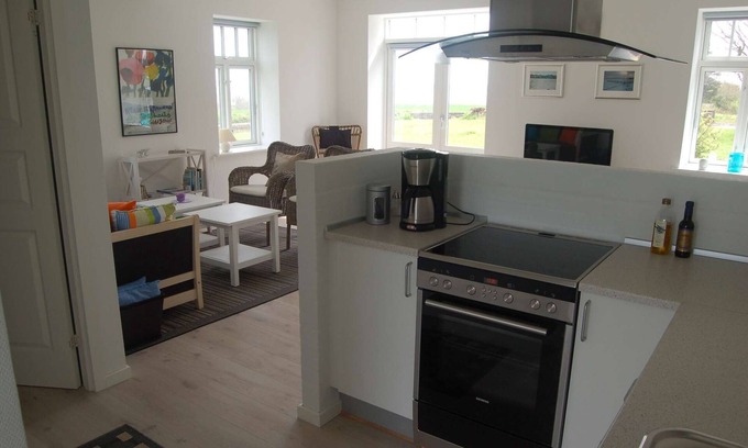 Grasten Apartment | Family Apartment with Sea View