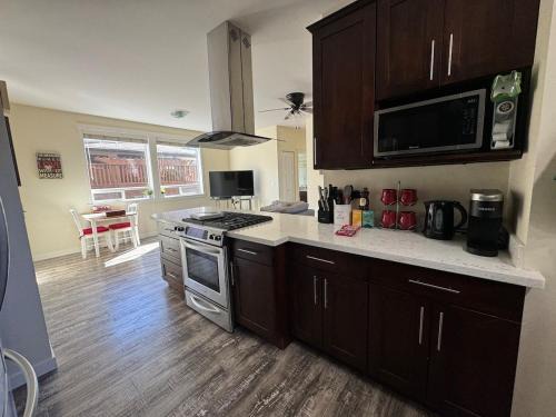 Issaquah Apartment | Family Comfy Kid Family Pet-Friendly Home Near Everything