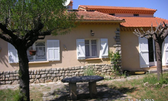 Carces House | Family country house for 6-8 people,